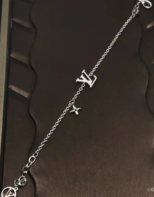 Mesmera Klassisk Armbånd