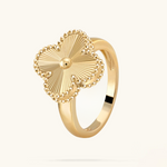 Clover Ring i Gull