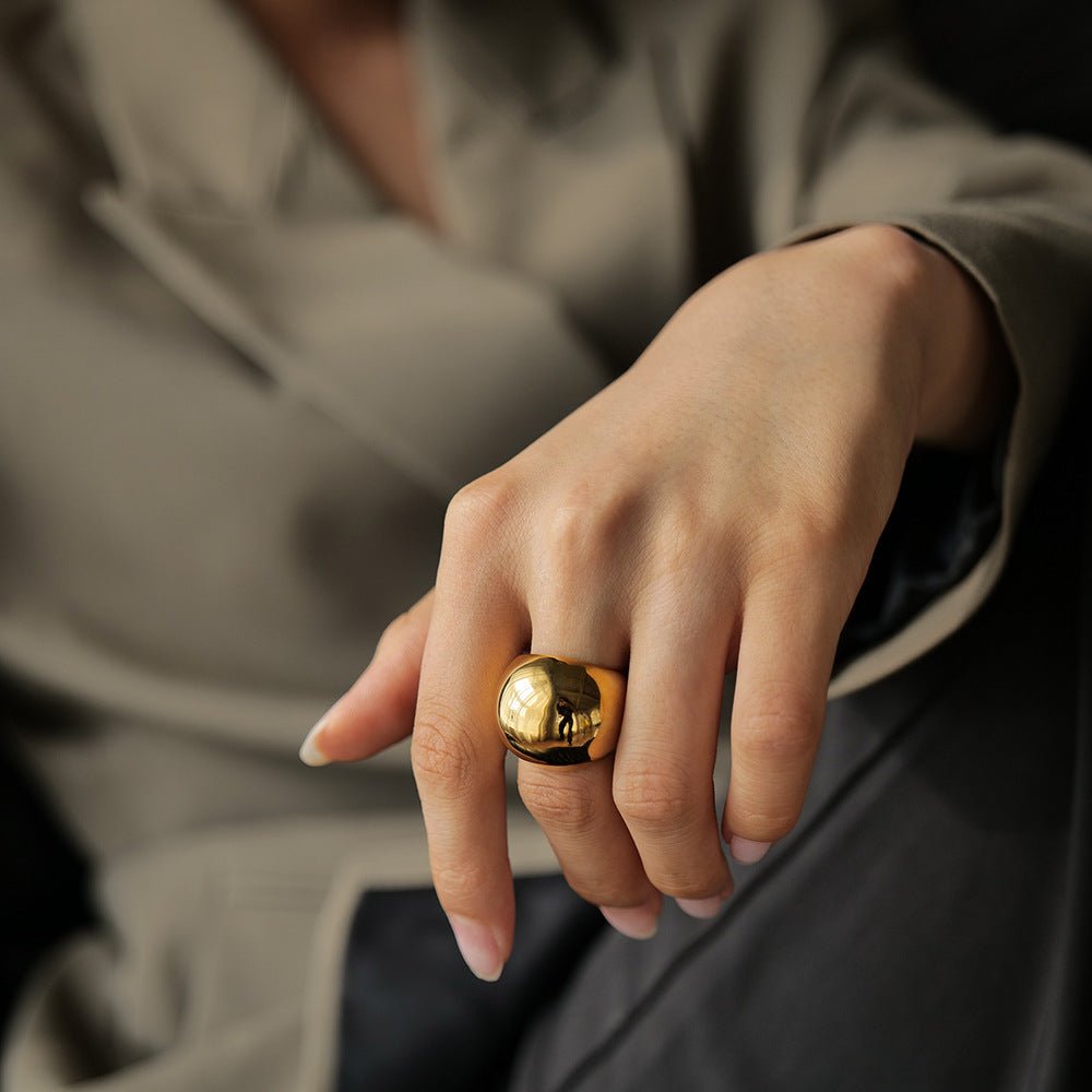 Navia Kuppelformet Ring