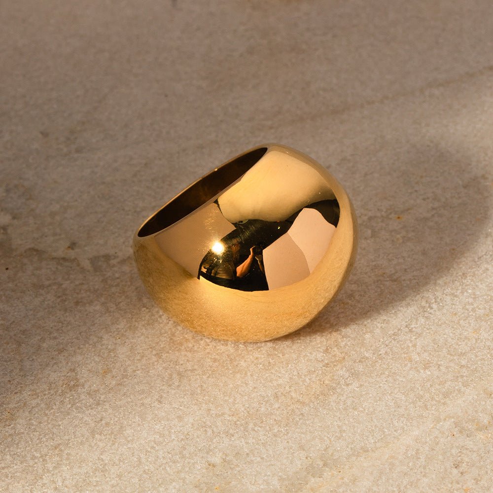 Navia Kuppelformet Ring