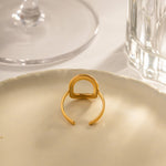 Noelle Uregelmessig Ring i Gull