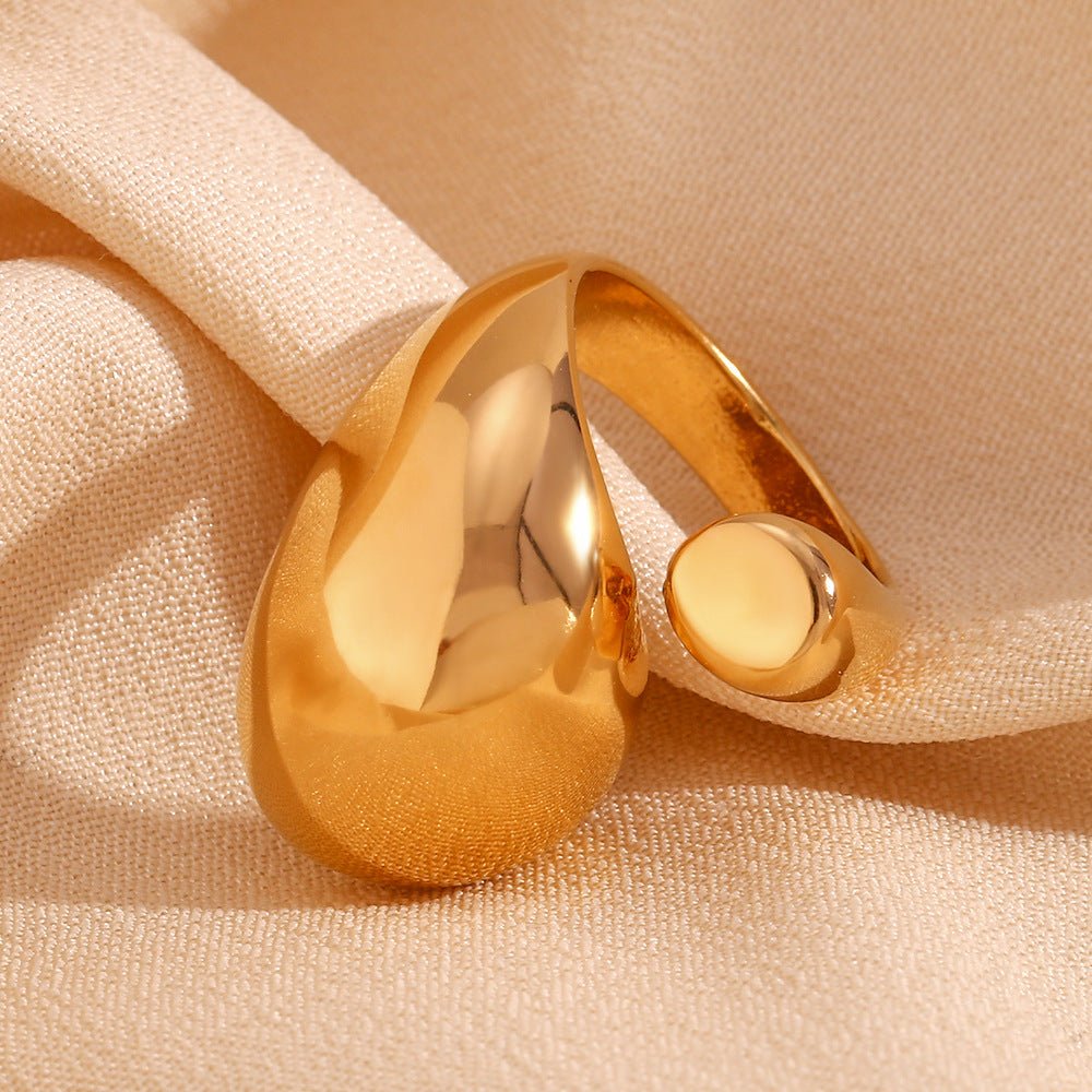 Rosie Knutet Ring i Gull