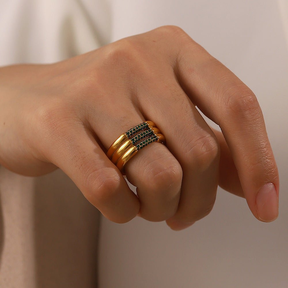 Serenity Glitrende Ring i Gull
